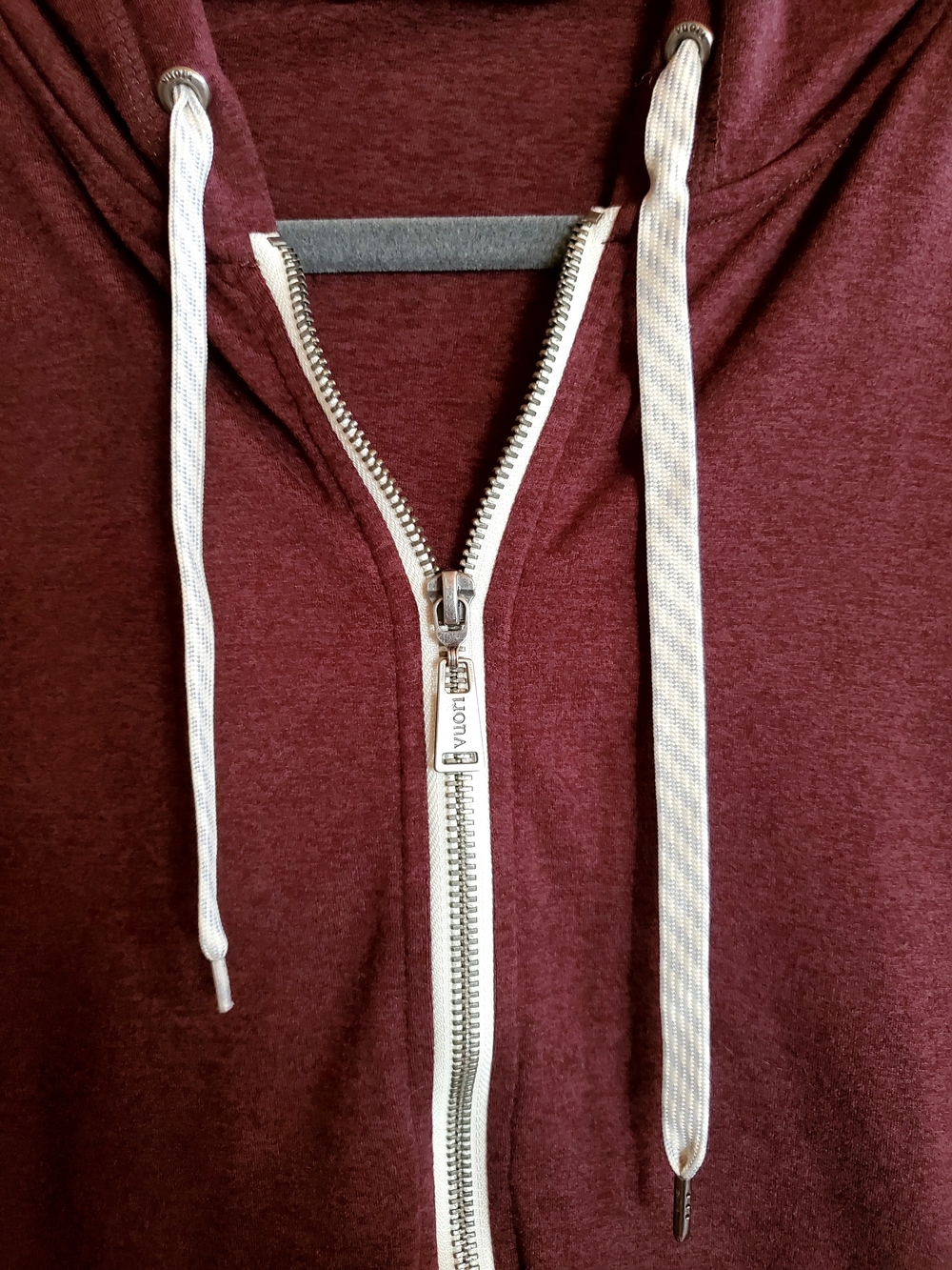 Vuori Halo Performance 2.0 Full Zip Ruby Heather Jacket Size Medium - Picture 2 of 6